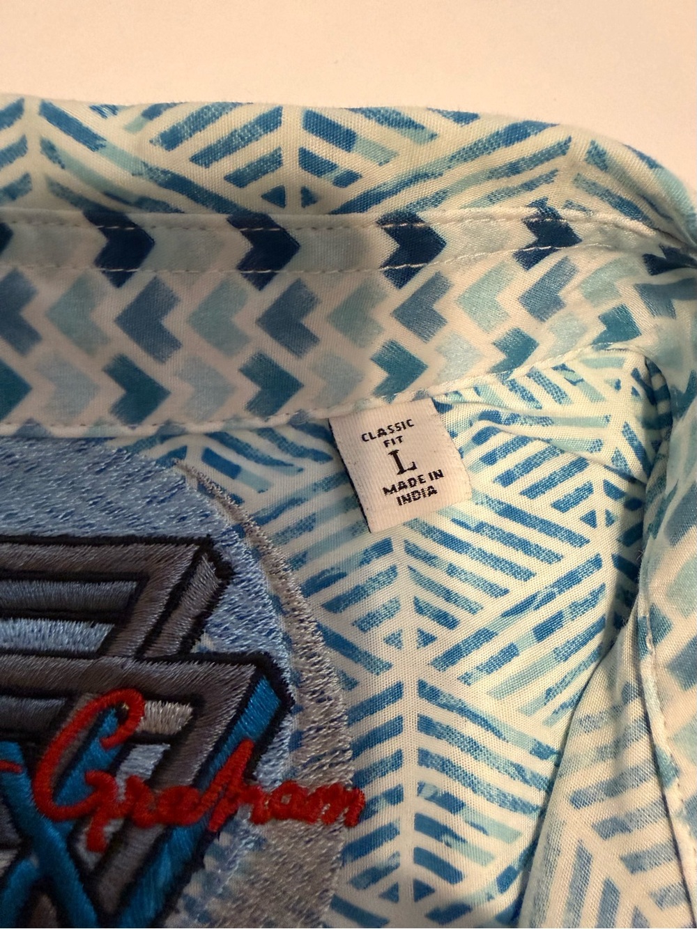 Robert Graham Light Blue & White Geometric Short-Sleeve Button-Down Shirt - Picture 2 of 5
